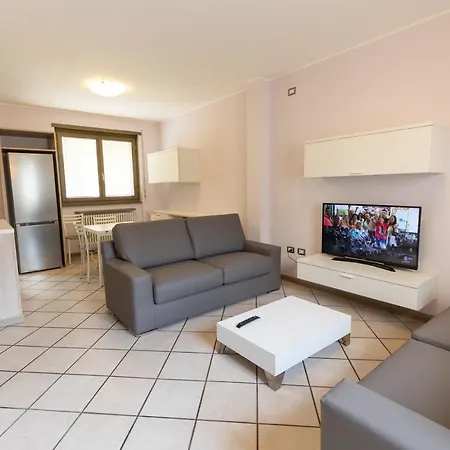 Appartamento 2 Livelli Apartment Sondrio